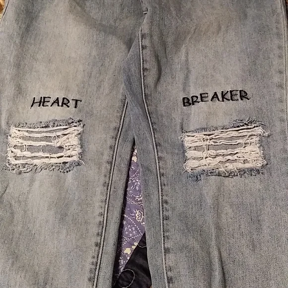 Refuge Distressed Ankle Jeans Sz 4 - Picture 6 of 7